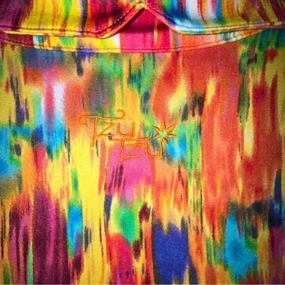 Tzu Tzu Watercolor Print Short Sleeve Top - Picture 3 of 7